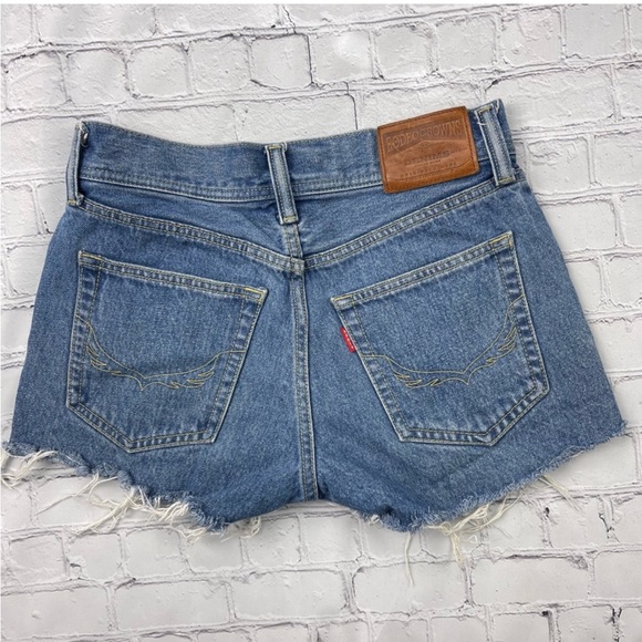 Rodeo Crowns 100% cotton Raw hem 3” Denim Jean Shorts size S - Picture 9 of 9